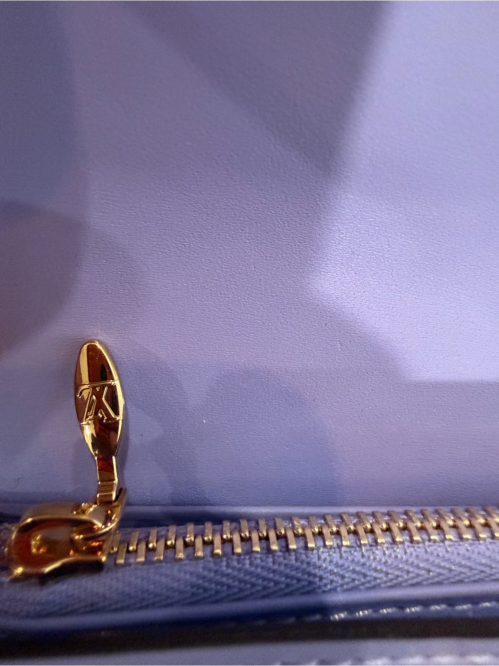 NWT Louis Vuitton Vernis Lilac Patent Leather Envelope Wallet with Monogram - Picture 4 of 7